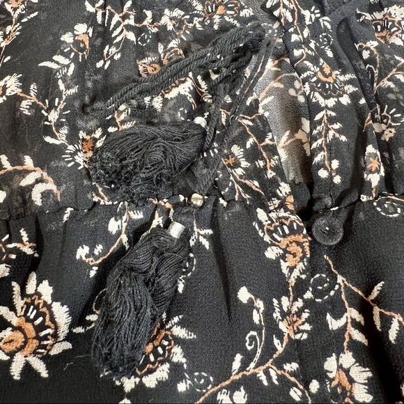 Daniel Rainn | Small Petite | Tassel Tie Blouse - Picture 12 of 12